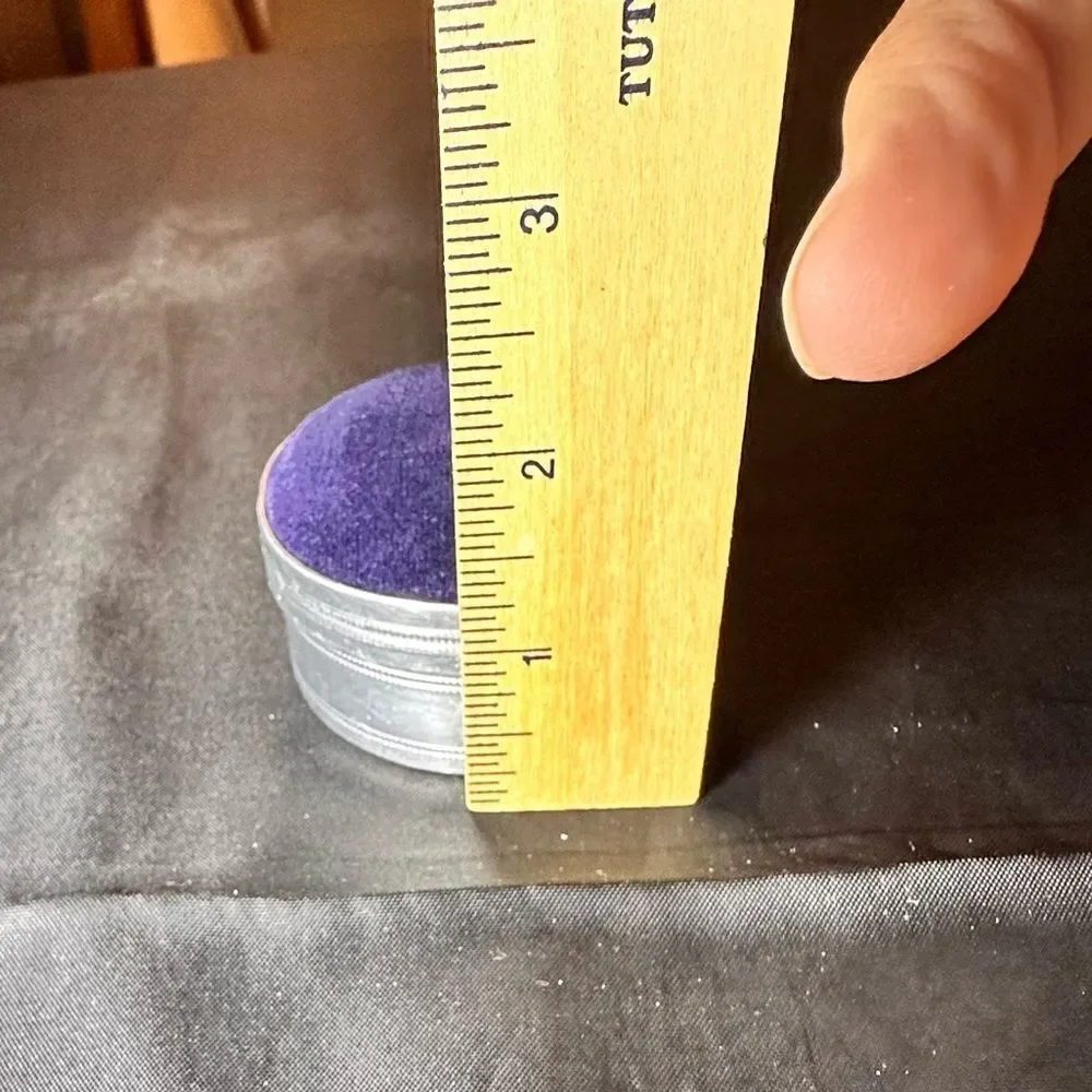 Vintage 1950s round pin cushion sewing tin complete with thread
